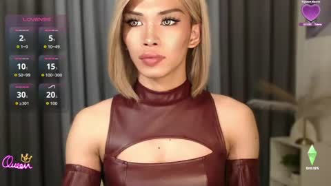 Miss Andrea online show from July 30, 12:45 pm
