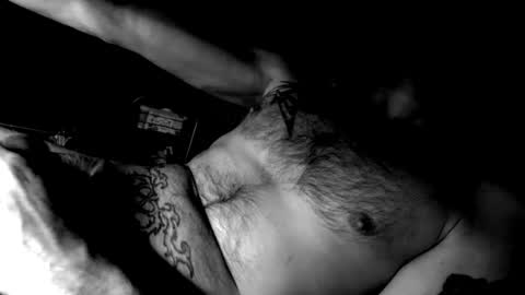 unlitimnaughty_ online show from June 14, 7:33 pm