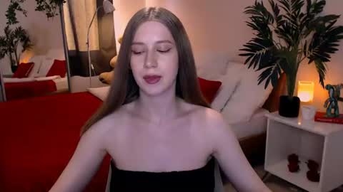 unreal_lady online show from July 30, 5:53 pm