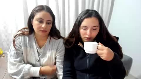 Kary joha and jess online show from August 7, 1:16 am