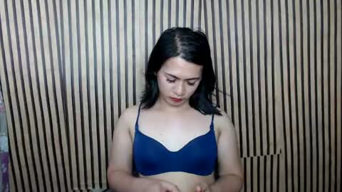 Aya online show from August 12, 8:05 am