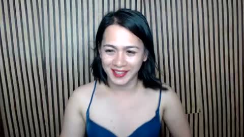 Aya online show from August 12, 2:52 pm