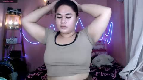 ur_baby_rebbecca online show from August 12, 12:24 am