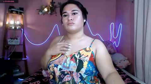 ur_baby_rebbecca online show from August 14, 2:15 am
