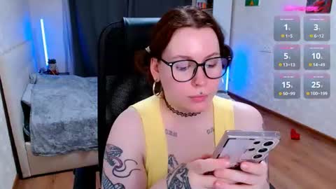 ur_geekgirl online show from July 23, 6:32 pm