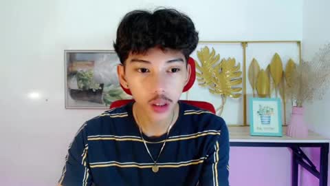 ur_just_mine online show from August 6, 10:31 pm