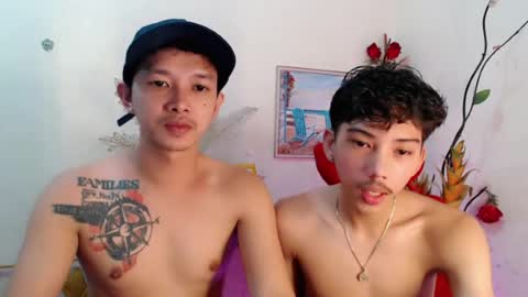 ur_just_mine online show from August 7, 1:55 pm