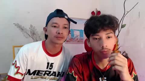 ur_just_mine online show from August 13, 2:31 pm