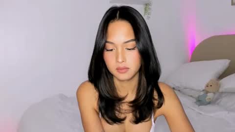Veronica Lodge online show from July 8, 11:25 am