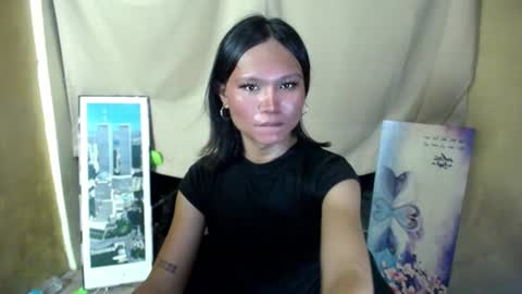 ur_miss_xoxo online show from August 13, 5:43 am