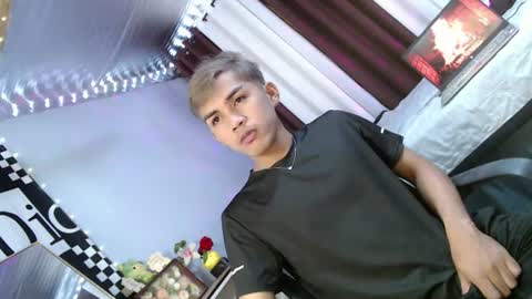 ur_shan21 online show from July 10, 6:08 am