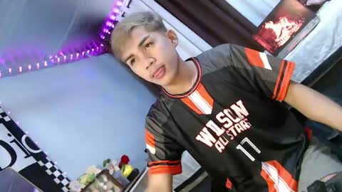 ur_shan21 online show from July 12, 7:04 am
