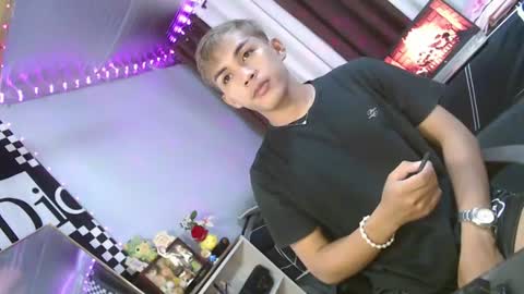 ur_shan21 online show from July 14, 3:11 am