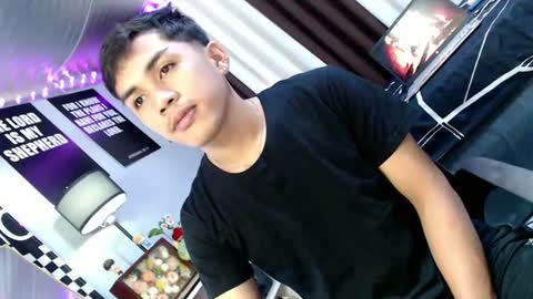 ur_shan21 online show from August 4, 7:38 am