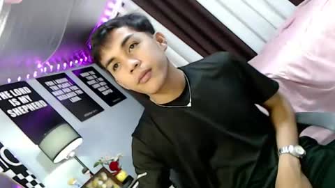 ur_shan21 online show from August 15, 5:28 pm
