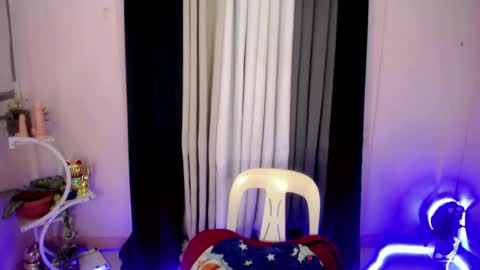 chesca online show from August 10, 4:41 pm