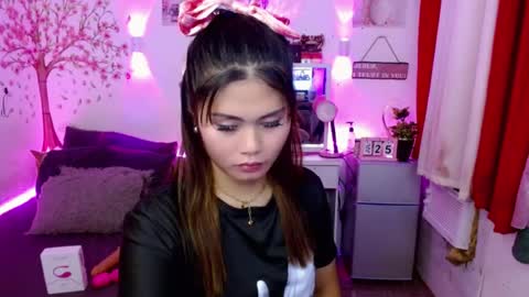 HelloIm  Girly online show from July 25, 4:49 am