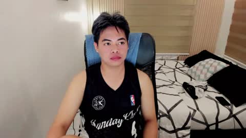ur xzenxzen online show from June 18, 6:41 pm
