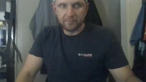 ur_zaddy4now online show from April 21, 2:17 am