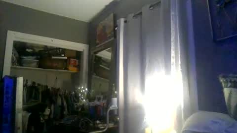 ur_zaddy4now online show from July 1, 3:51 am