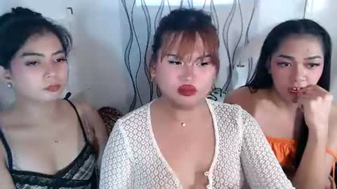 urasian_cutiee online show from August 10, 6:48 am