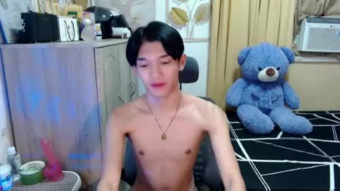 urasian_john20 online show from July 25, 3:27 pm