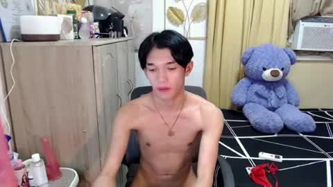 urasian_john20 online show from July 28, 1:39 pm