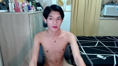 urasian_john20 online show from August 4, 5:32 pm
