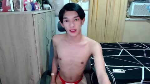 urasian_john20 online show from August 6, 5:28 am