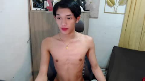 urasian_john20 online show from August 18, 5:24 am