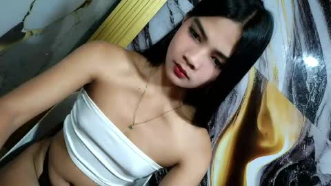 urasian_latinaxxx online show from August 13, 12:46 am