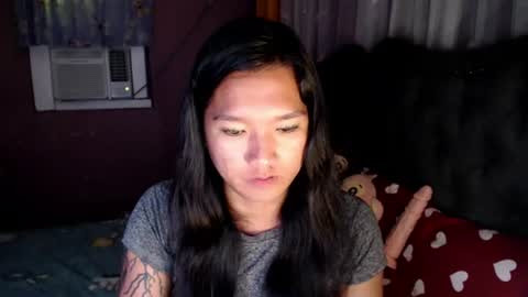 NEWRA  ALLISON online show from August 3, 12:39 am