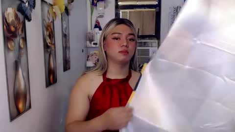 Stacey online show from August 15, 4:49 am