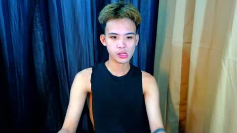 urasiancumboix2 online show from August 13, 4:59 am