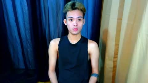 urasiancumboix2 online show from August 14, 5:44 am