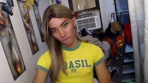 urasianfairypirncessxx online show from August 10, 3:46 pm