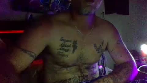 urdaddy875867 online show from July 16, 10:53 pm