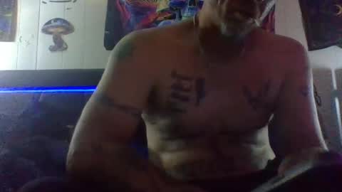 urdaddy875867 online show from August 1, 9:10 pm