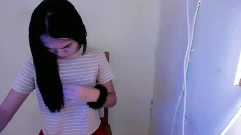 urdoll_alliah online show from May 10, 6:04 am