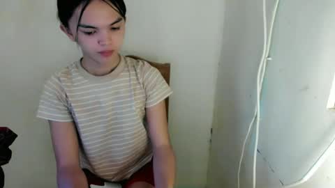 urdoll_alliah online show from May 10, 11:45 am
