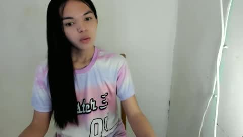 urdoll_alliah online show from May 24, 3:26 pm