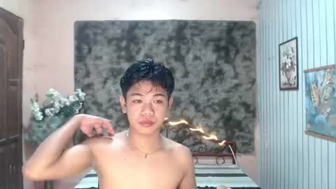 urdreamboy_doms online show from August 3, 1:29 pm
