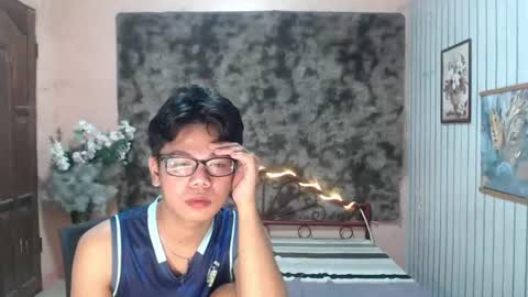 urdreamboy_doms online show from August 3, 5:20 pm