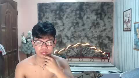 urdreamboy_doms online show from August 14, 6:55 pm
