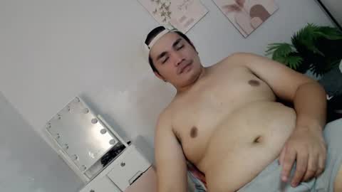 ure_fattytoy143 online show from June 24, 1:57 pm