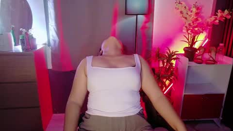 Scarlet online show from April 16, 2:08 am