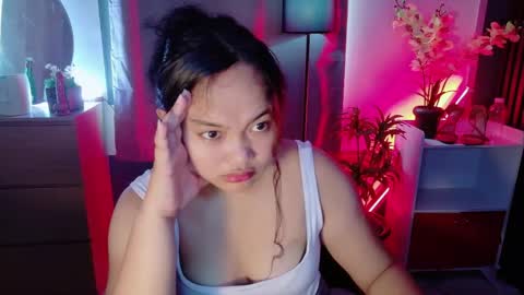 Scarlet online show from April 16, 3:14 am