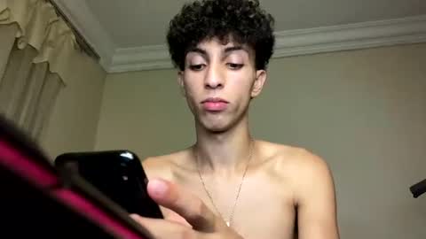 urfavtwinkx21 online show from July 16, 1:17 am