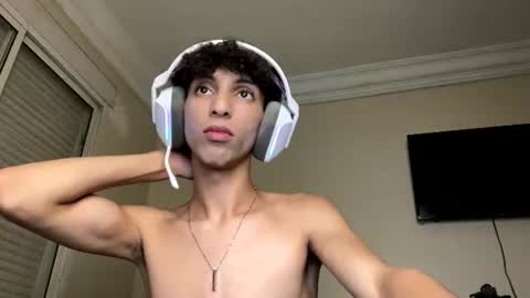 urfavtwinkx21 online show from July 26, 12:48 am
