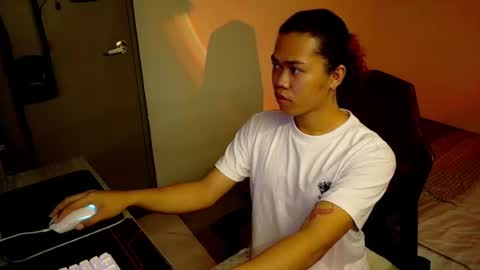 JM  online show from August 4, 12:40 am
